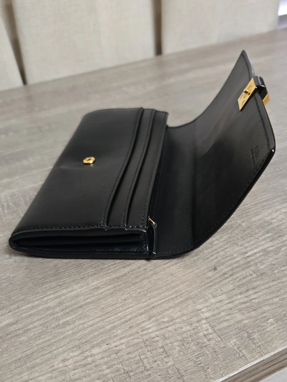 Fendi Roma Continental Black Leather Long Wallet Authentic 8M0251